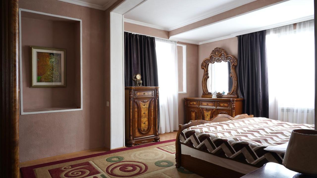 Apartment Shafi 8 Tbilisi Bagian luar foto