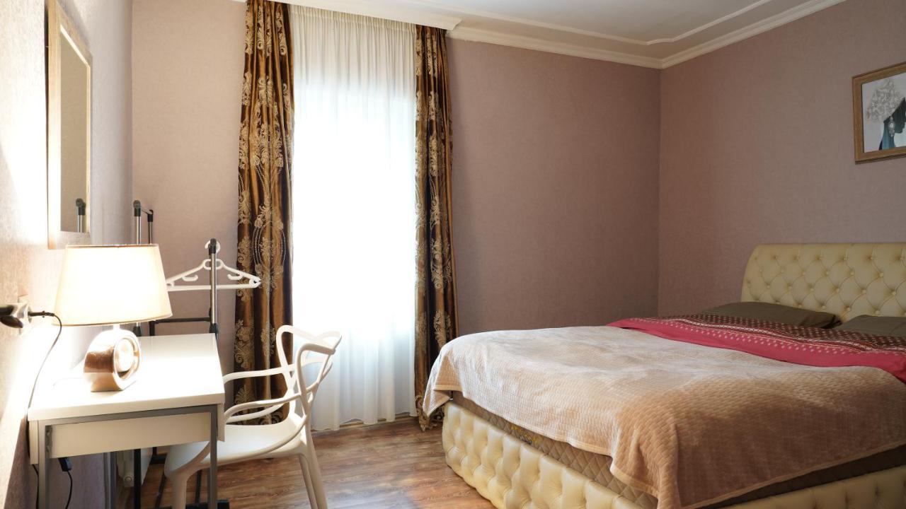 Apartment Shafi 8 Tbilisi Bagian luar foto