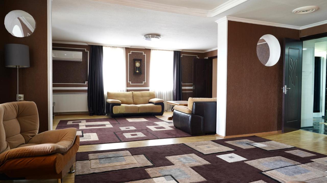 Apartment Shafi 8 Tbilisi Bagian luar foto