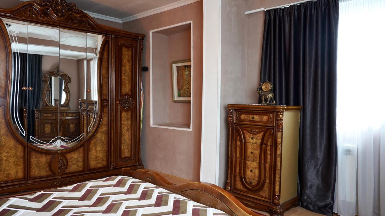 Apartment Shafi 8 Tbilisi Bagian luar foto