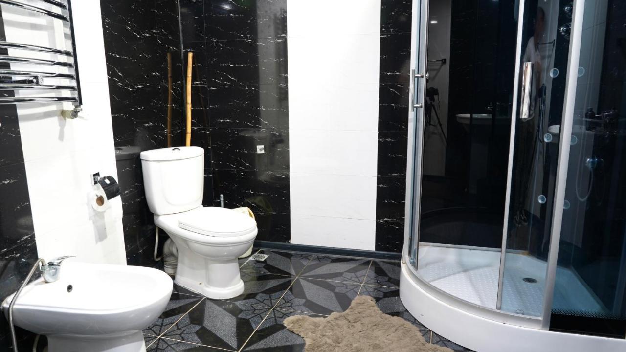 Apartment Shafi 8 Tbilisi Bagian luar foto